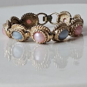 Sarah Coventry Gold Bracelet with Pink and Blue Ovals 7in